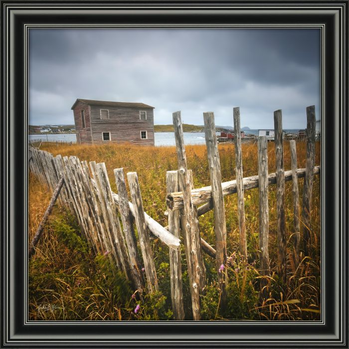 Fence Posts House Harbour Grey